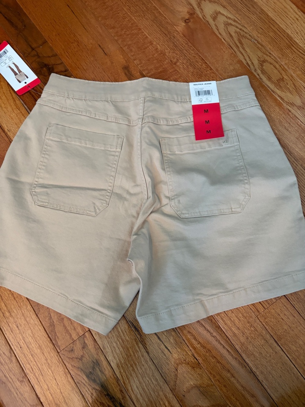 Nautica women’s Khaki Utility Shorts - Picture 2 of 3